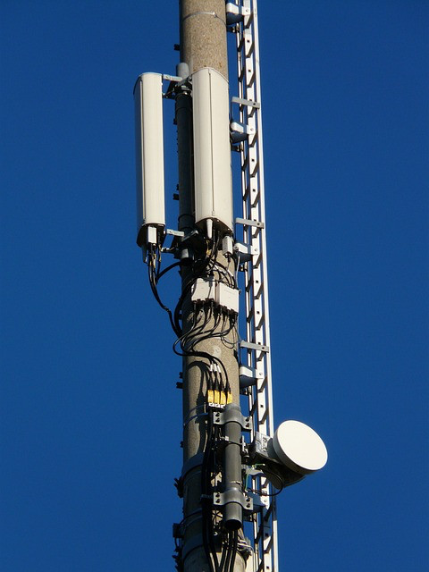 Pétition  : Projet d'antennes radios rue Russeil